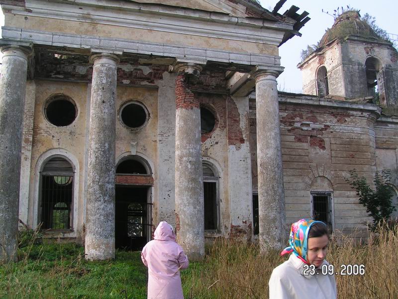 Гисметео дятлицы. Дятлицы храм Покрова. Церковь в деревне Дятлицы. Храм Покрова Пресвятой Богородицы в Дятлицах. Дятлицы Церковь Покрова Пресвятой Богородицы 2023 год.